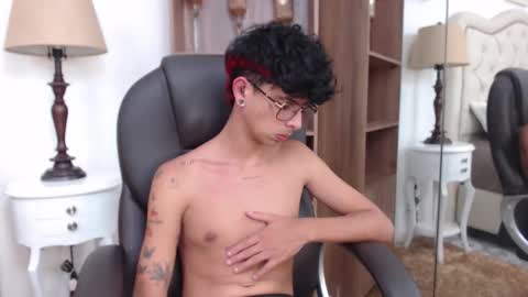 andyxibrat online show from March 24, 8:58 pm