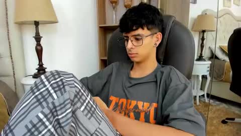andyxibrat online show from May 28, 12:02 pm