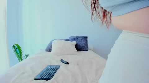 Andy  online show from April 1, 1:41 pm