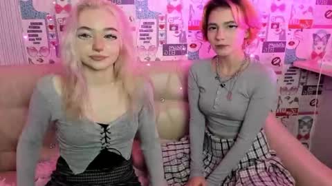 Snapshot of ane_mia chatting on November 27, 4:09 pm Missa Lyn Ane Mia 7GMT couple online show from November 27, 4:09 pm