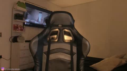      online show from November 15, 5:38 am