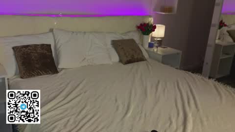 Snapshot of anellyball_ chatting on June 12, 3:11 pm Anelly online show from June 12, 3:11 pm