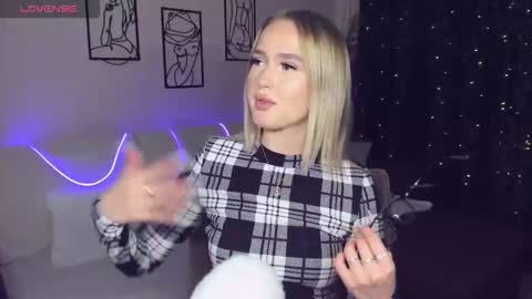 Anfisa online show from November 12, 4:07 pm