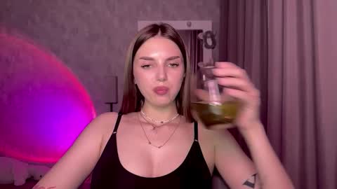 Sophie online show from September 19, 5:13 pm