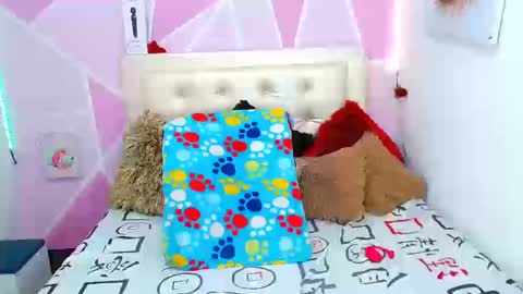 Snapshot of ange_drty chatting on October 15, 7:08 am ange_drty online show from October 15, 7:08 am