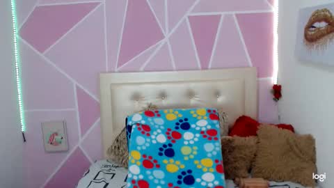 Snapshot of ange_drty chatting on November 22, 4:06 pm ange_drty online show from November 22, 4:06 pm