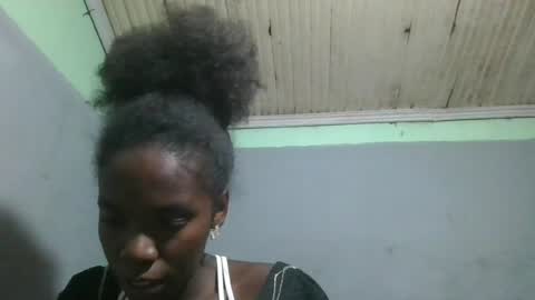 Snapshot of angeeliine chatting on June 12, 10:36 am angeeliine online show from June 12, 10:36 am
