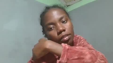 Snapshot of angeeliine chatting on July 8, 7:18 pm angeeliine online show from July 8, 7:18 pm