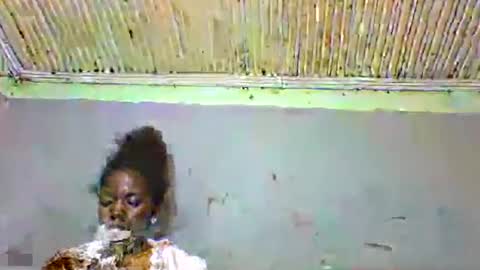 Snapshot of angeeliine chatting on July 28, 6:31 pm angeeliine online show from July 28, 6:31 pm
