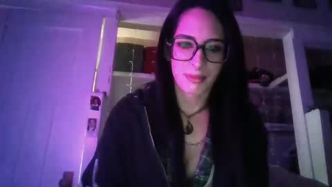 Snapshot of angel32973297 chatting on October 19, 8:20 pm Tegan online show from October 19, 8:20 pm