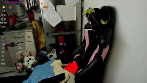 Eva online show from December 23, 1:51 am