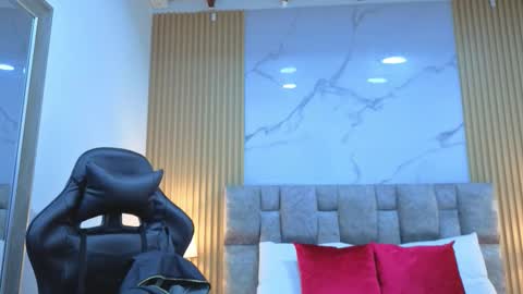 Snapshot of angel__kiss chatting on February 18, 11:39 am angel__kiss online show from February 18, 11:39 am