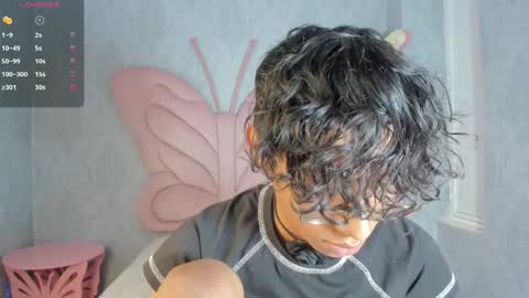 Snapshot of angel__sweet18 chatting on February 25, 12:36 am online show from February 25, 12:36 am