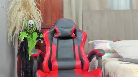 Snapshot of angel_adamx chatting on October 20, 3:18 am Angel online show from October 20, 3:18 am