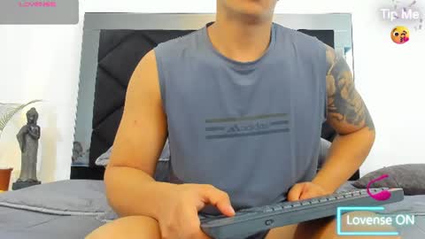 Snapshot of angel_adamx chatting on July 15, 7:02 am Angel online show from July 15, 7:02 am