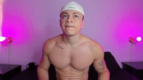 Angel Cuervo online show from November 25, 12:27 pm