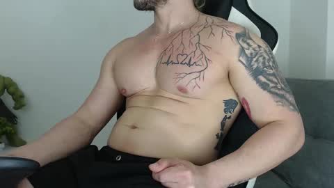 Angel Curl online show from January 18, 9:40 pm