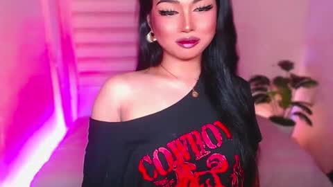 Snapshot of angel_eloaxx chatting on May 27, 1:57 am Angel online show from May 27, 1:57 am