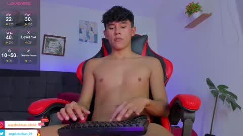 ngel Esteban  online show from October 8, 4:10 am