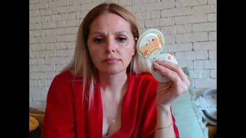 Snapshot of angel_girllovemy chatting on November 1, 7:43 am ANGEL online show from November 1, 7:43 am