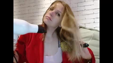 Snapshot of angel_girllovemy chatting on November 12, 6:25 am ANGEL online show from November 12, 6:25 am