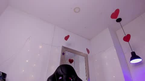 Snapshot of angel_hardy_dl chatting on July 16, 11:49 am angel hardy online show from July 16, 11:49 am