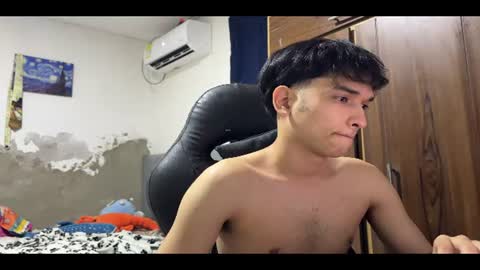 Snapshot of angel_hotc chatting on June 24, 7:24 pm Angel online show from June 24, 7:24 pm
