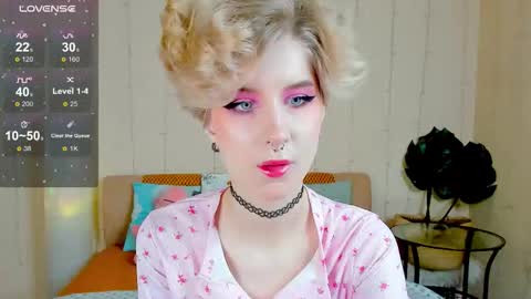 Snapshot of angel_julles chatting on November 2, 12:57 am Angel Dust online show from November 2, 12:57 am