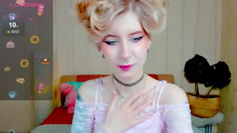 Snapshot of angel_julles chatting on November 16, 12:38 am Angel Dust online show from November 16, 12:38 am