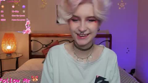 Snapshot of angel_julles chatting on December 5, 1:47 am Angel Dust online show from December 5, 1:47 am