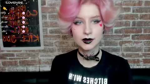 Snapshot of angel_julles chatting on June 21, 3:53 am Angel Dust online show from June 21, 3:53 am