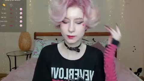 Snapshot of angel_julles chatting on June 25, 9:25 am Angel Dust online show from June 25, 9:25 am
