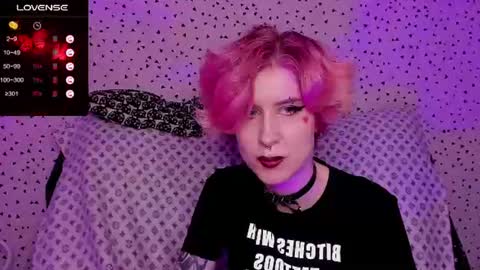 Snapshot of angel_julles chatting on July 10, 9:50 pm Angel Dust online show from July 10, 9:50 pm