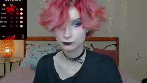 Snapshot of angel_julles chatting on August 6, 9:33 am Angel Dust online show from August 6, 9:33 am