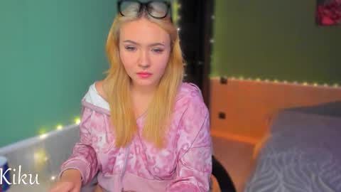 Kiku here 3 online show from November 6, 10:43 pm