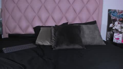 Angel  online show from January 4, 5:05 am