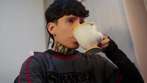 angel_luna0 online show from June 10, 5:18 am