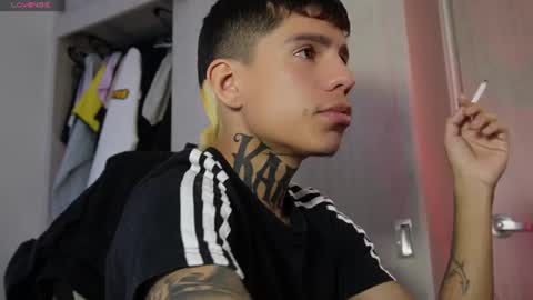 angel_luna0 online show from June 22, 1:41 pm