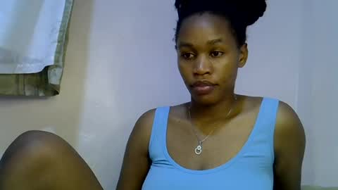 Snapshot of angel_mia5 chatting on July 24, 10:41 pm angel_mia5 online show from July 24, 10:41 pm