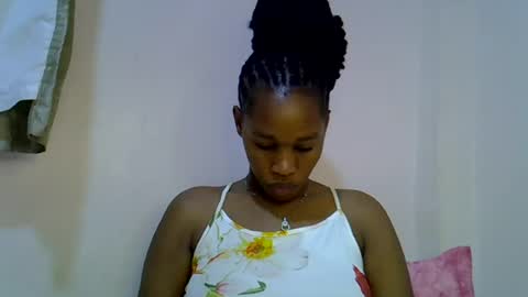 Snapshot of angel_mia5 chatting on July 28, 12:34 pm angel_mia5 online show from July 28, 12:34 pm