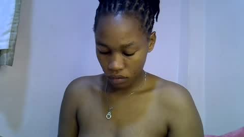 Snapshot of angel_mia5 chatting on July 30, 2:32 am angel_mia5 online show from July 30, 2:32 am
