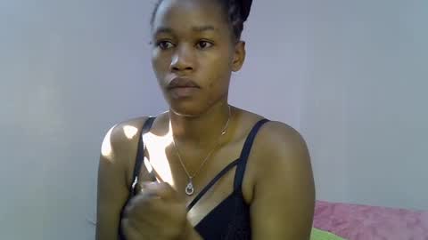 Snapshot of angel_mia5 chatting on August 1, 6:56 am angel_mia5 online show from August 1, 6:56 am
