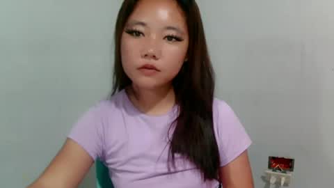 angel_piecumxx online show from June 22, 9:23 pm