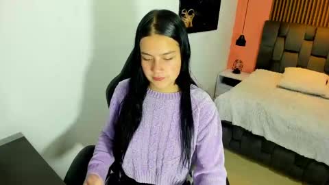angel_pink11 online show from October 7, 3:47 am