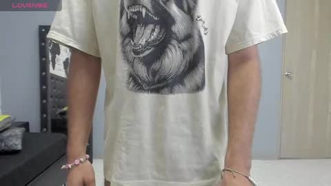 angel_schiavone online show from September 13, 1:11 pm