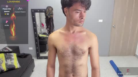 angel_schiavone online show from September 25, 6:22 pm