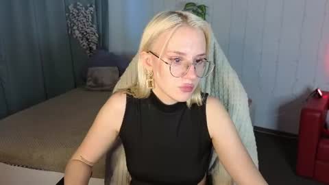 Angelica online show from June 25, 2:11 am