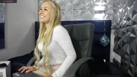 Angel online show from December 22, 11:51 am