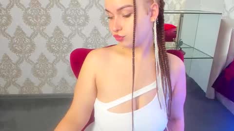 angela_coy online show from September 26, 7:45 am