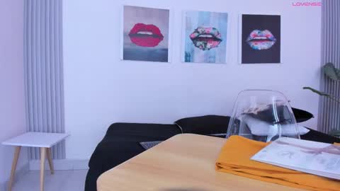 A N G E LA.  online show from November 5, 3:28 am